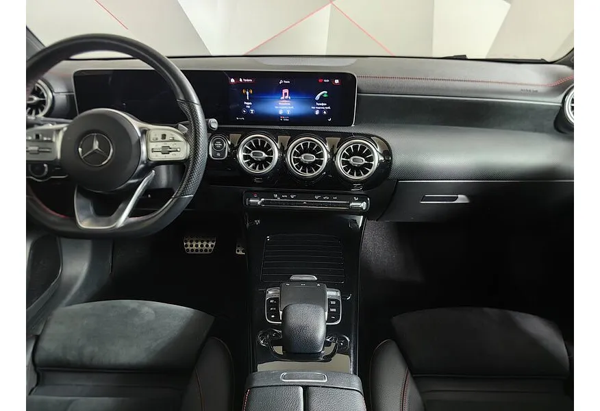 Mercedes-Benz CLA 200 7G-DCT (150 л.с.) Sport Красный в АВИЛОН. Слайд №15