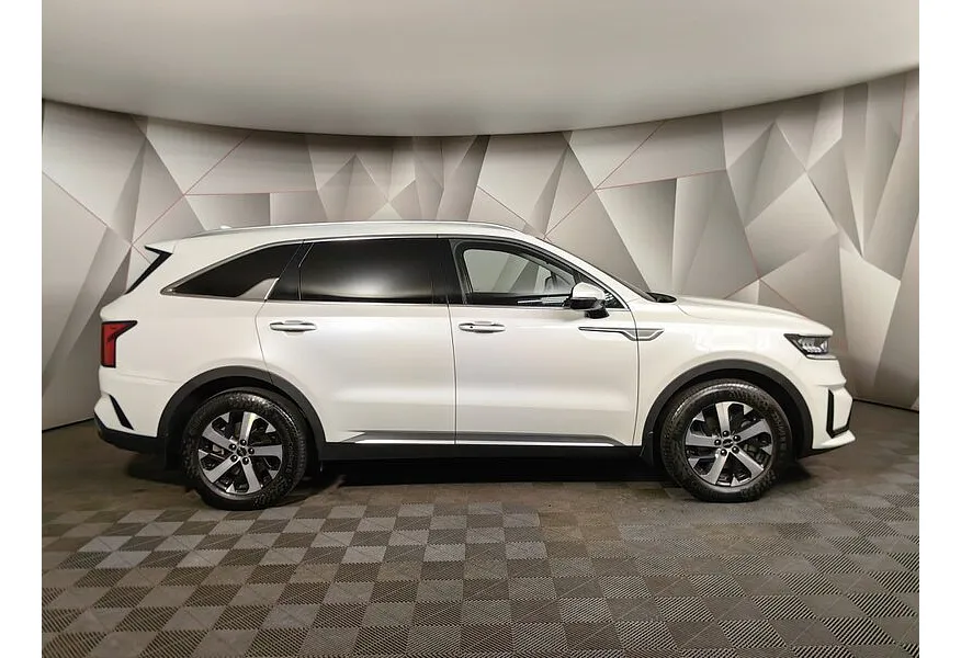 АВИЛОН - Kia Sorento 2.5 MPI 4WD AT (180 л.с.) Luxe Белый - slide 3