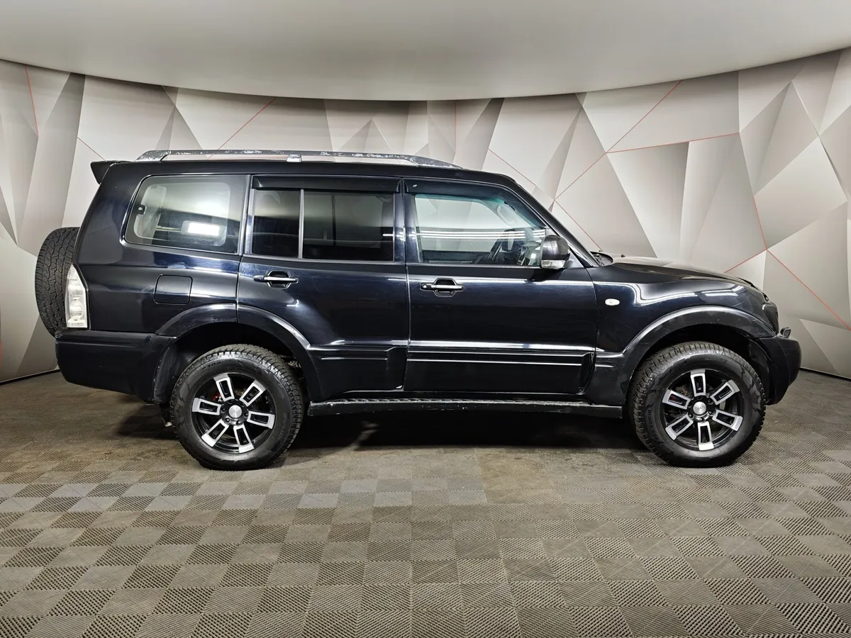 Mitsubishi Pajero 3.2 DI-D AT (163 л.с.) Черный в АВИЛОН. Слайд №6