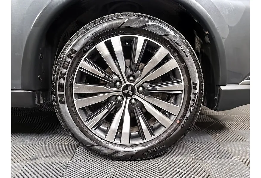 АВИЛОН - Mitsubishi Outlander 2.0 MIVEC CVT 4WD 7 мест (146 л.с.) Intense Plus Серый - slide 19