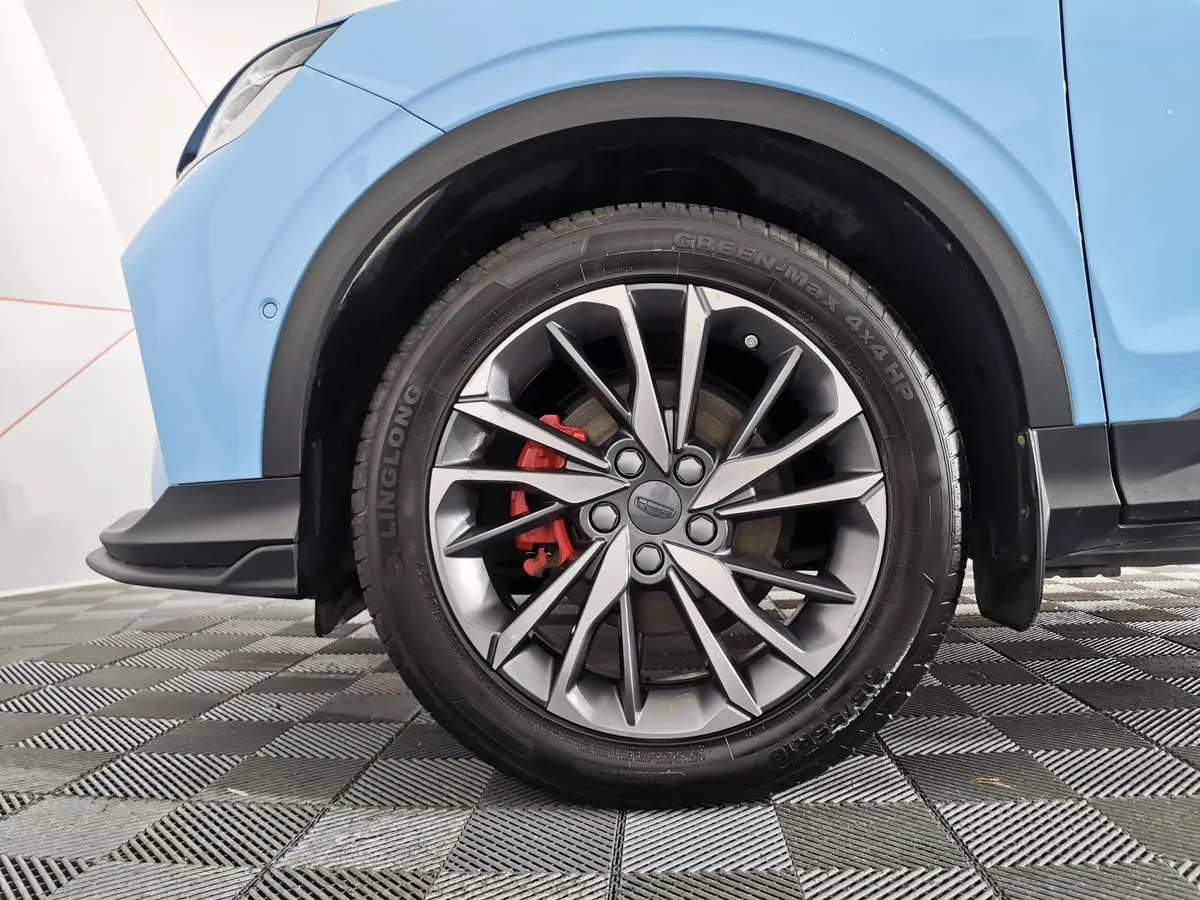 Geely Coolray 1.5T 7DCT 2WD (150 л.с.) Flagship Sport Синий в АВИЛОН. Слайд №9