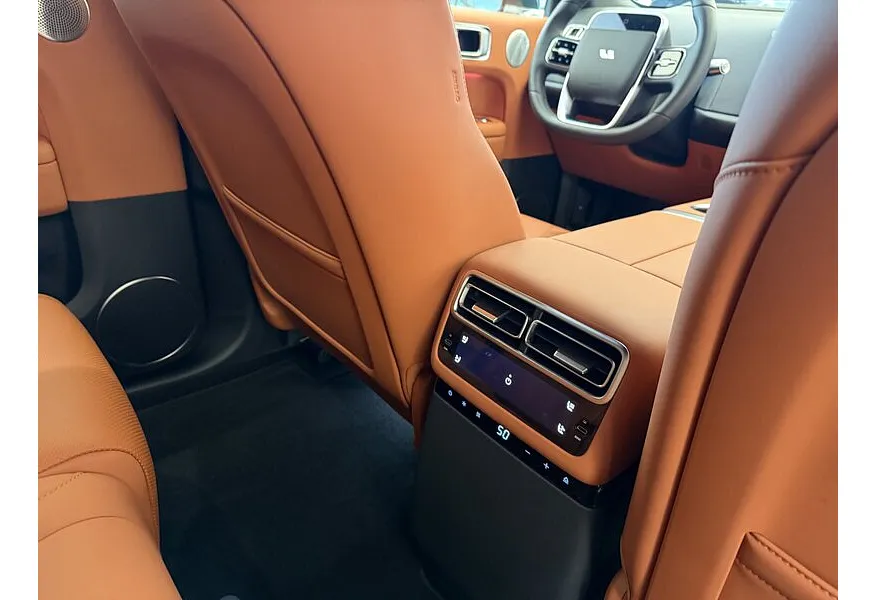 Li Auto L6 1.5 AT 4WD (150 л.с.) Max Зеленый в АВИЛОН. Слайд №7