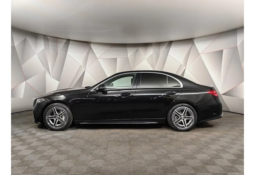 Mercedes-Benz C-Класс C 200 4MATIC (197 л.с.) Sport Plus Черный в АВИЛОН. Слайд №4