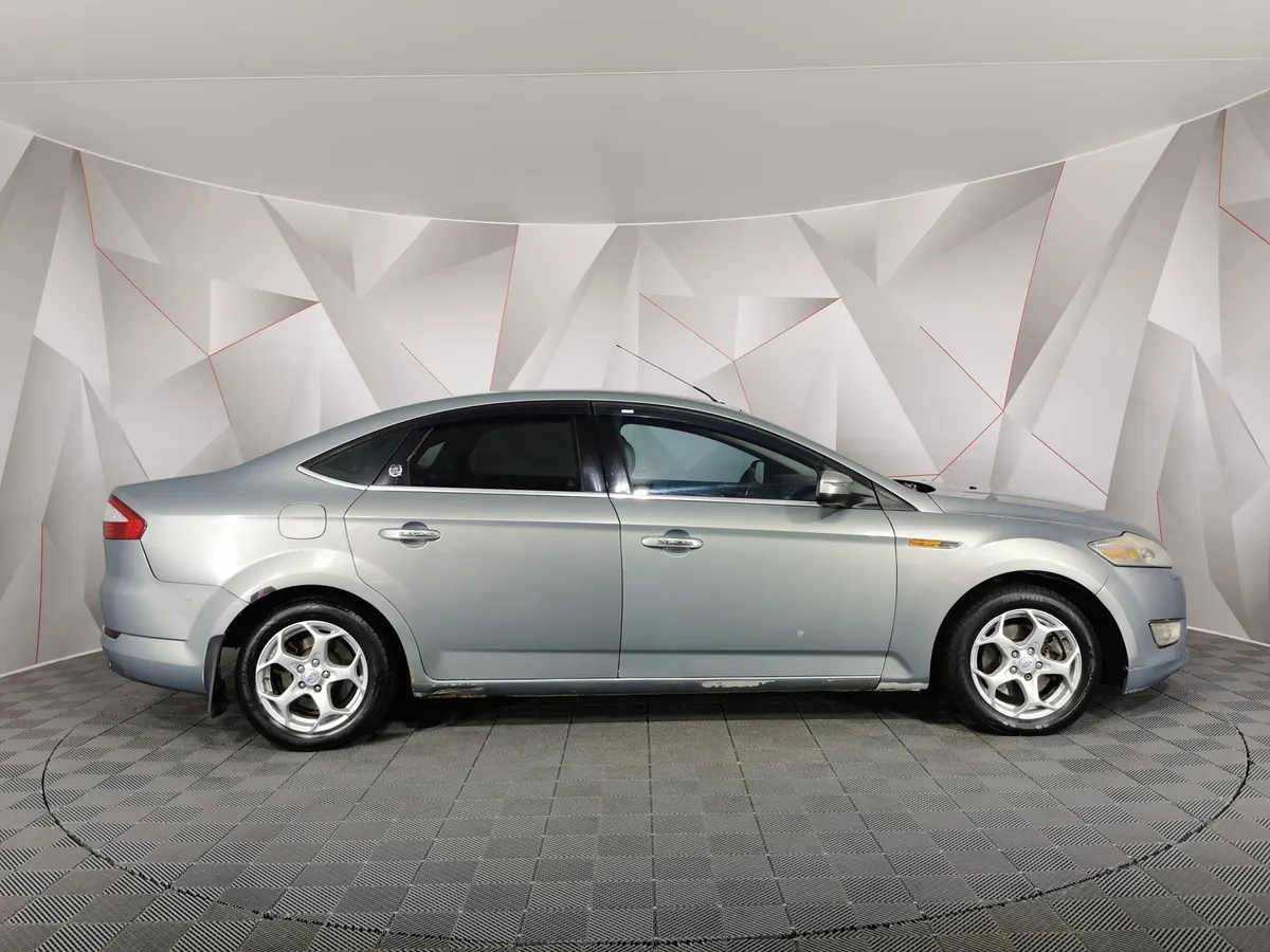 Ford Mondeo 2.0 MT (145 л.с.) Серый в АВИЛОН. Слайд №6