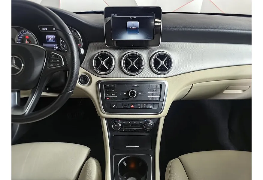 АВИЛОН - Mercedes-Benz GLA 200 7G-DCT (150 л.с.) Особая серия Коричневый - slide 13
