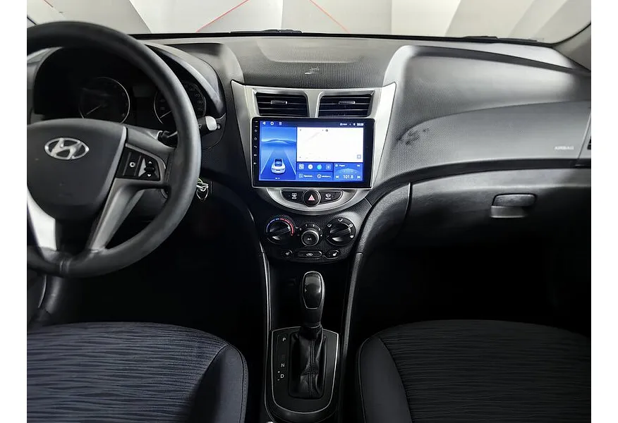 Hyundai Solaris 1.6 AT (123 л.с.) Comfort Черный в АВИЛОН. Слайд №15