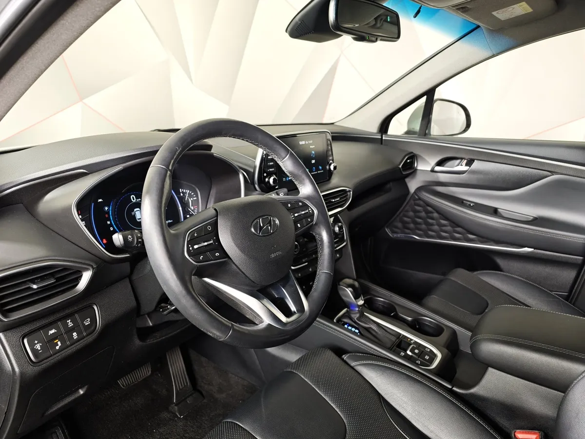 Hyundai Santa Fe 2.4 (188 л.с.) - 6AT Premier Серебристый в АВИЛОН. Слайд №18