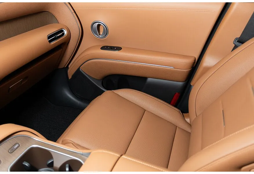 Hyundai Palisade 2.5T Smartstream 8АТ 4WD (249 л.с.) Calligraphy Коричневый в АВИЛОН. Слайд №13