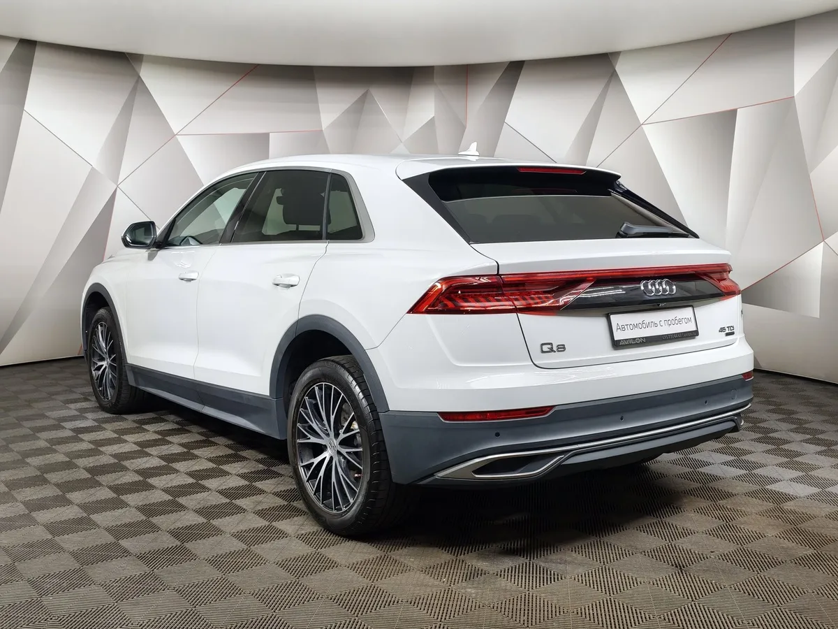 Audi Q8 45 TDI Tiptronic quattro (249 л.с.) Белый в АВИЛОН. Слайд №4