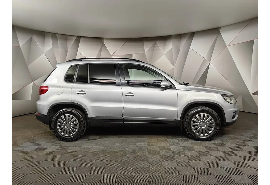 Volkswagen Tiguan 2.0 TSI 4Motion AT (170 л.с.) Track & Field Серебристый в АВИЛОН. Слайд №6