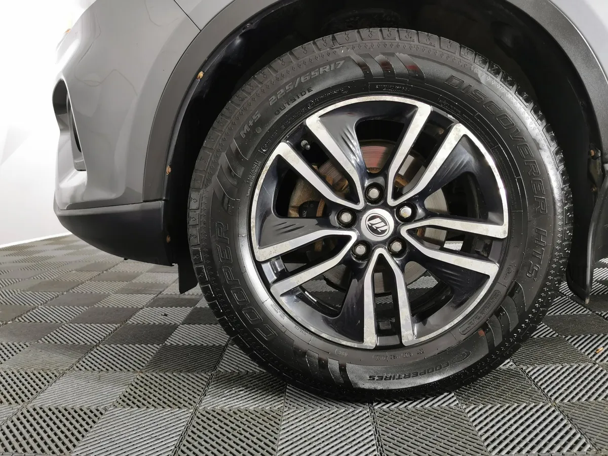 Lifan X70 2.0 MT (136 л.с.) Standard Серый в АВИЛОН. Слайд №9