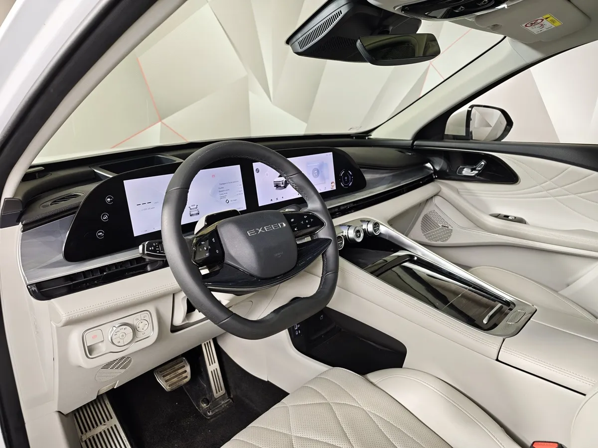 EXEED RX 2.0T DCT 4WD (249 л.с.) Platinum Белый в АВИЛОН. Слайд №19