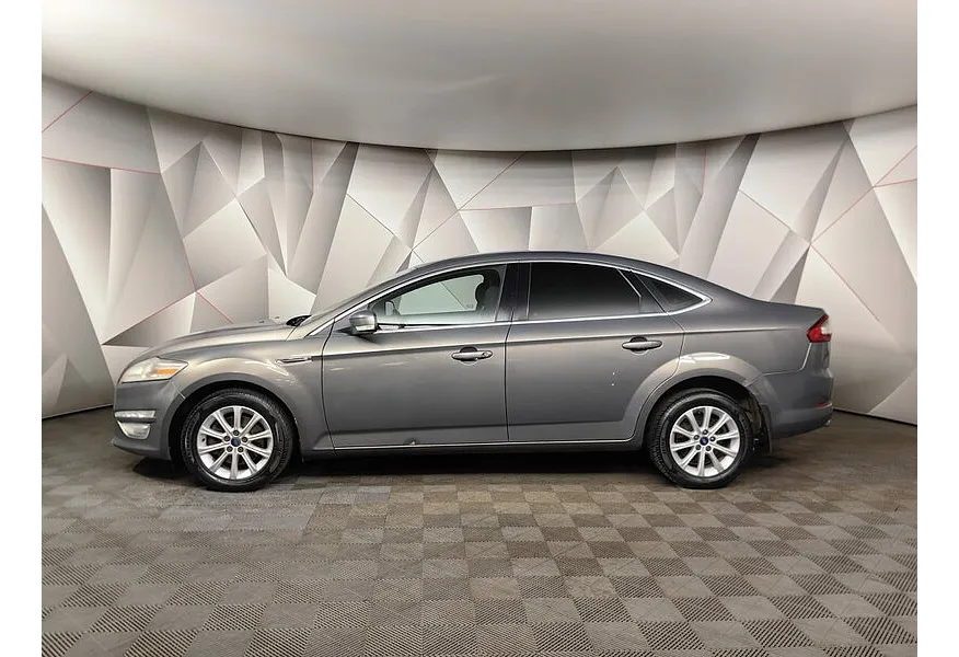 Ford Mondeo 2.0 EcoBoost PowerShift (200 л.с.) Titanium Коричневый в АВИЛОН. Слайд №5