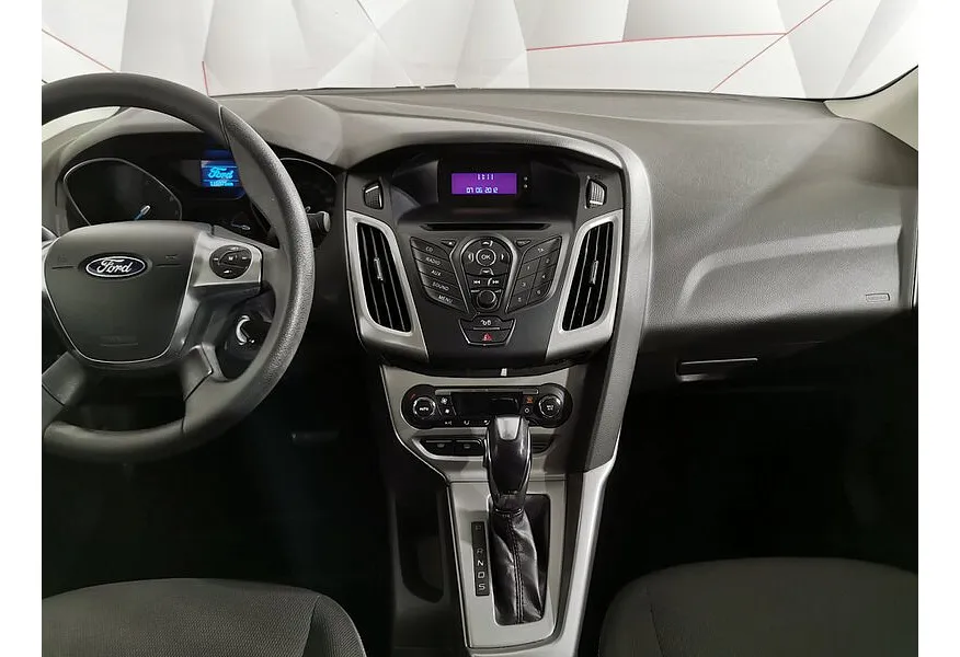 Ford Focus 1.6 Ti-VCT PowerShift (125 л.с.) SYNC Edition Черный в АВИЛОН. Слайд №10