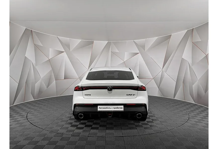 Changan UNI-V 1.5 AMT (181 л.с.) LX Белый в АВИЛОН. Слайд №8