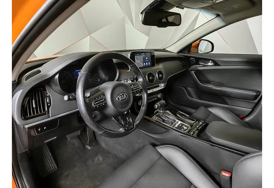 Kia Stinger 2.0 AT AWD (197 л.с.) Luxe Оранжевый в АВИЛОН. Слайд №19