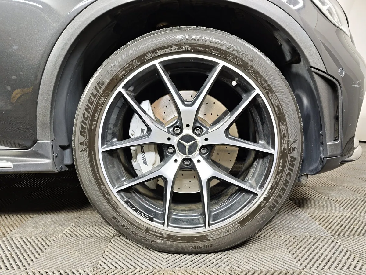 Mercedes-Benz GLC Купе 43 AMG 9G-TRONIC 4MATIC (367 л.с.) Особая серия Серый в АВИЛОН. Слайд №9