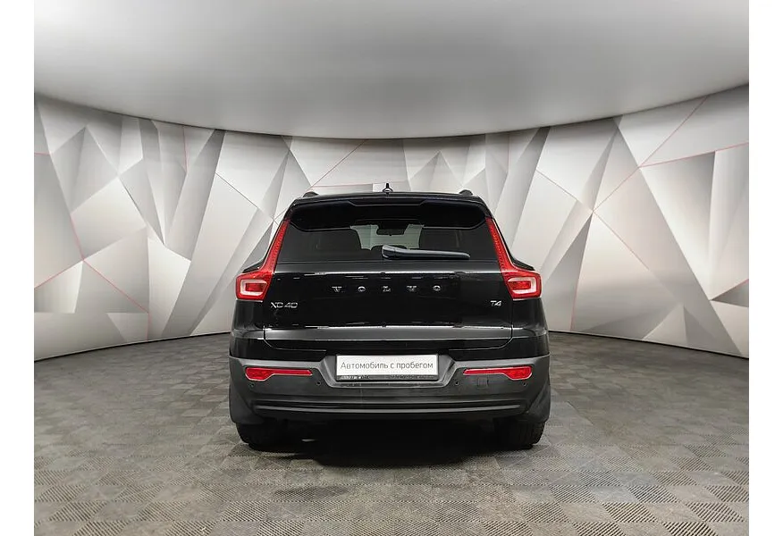 Volvo XC40 2.0 T4 Drive-E AT AWD (190 л.с.) Momentum Черный в АВИЛОН. Слайд №8