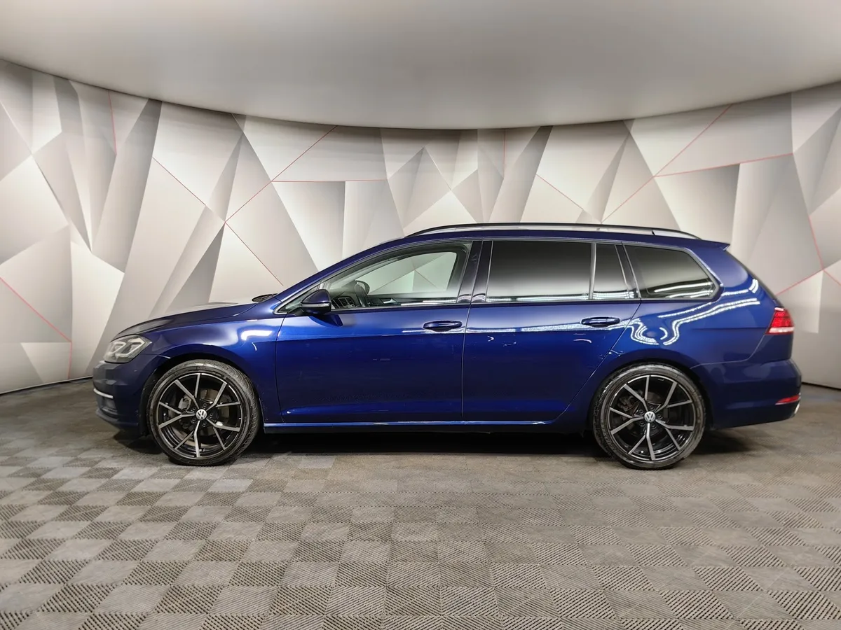 Volkswagen Golf E AT (115 л.с.) Синий в АВИЛОН. Слайд №5