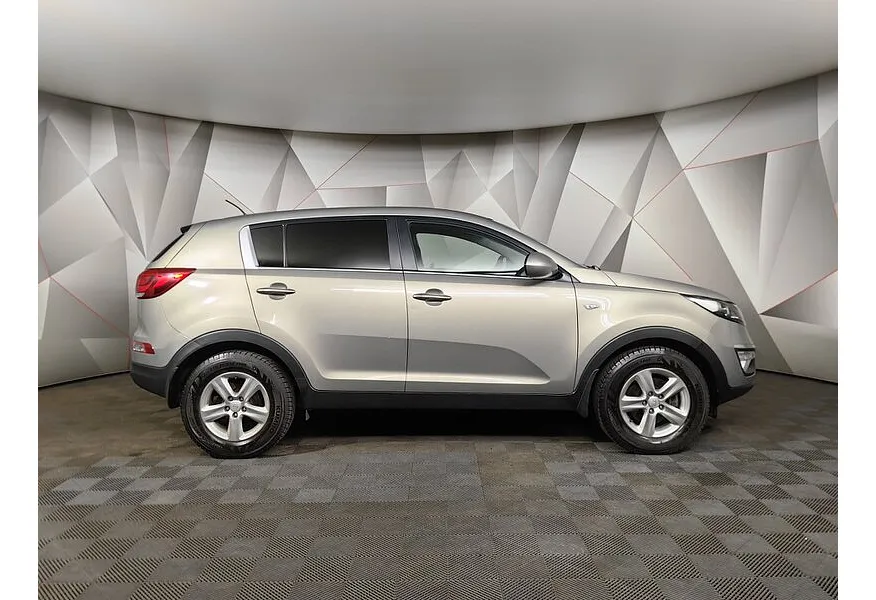 АВИЛОН - Kia Sportage 2.0 MT (150 л.с.) Серебристый - slide 3