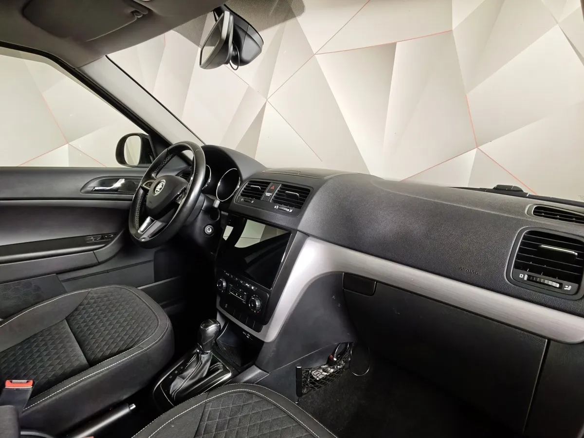 Skoda Yeti 1.6 AT (110 л.с.) Белый в АВИЛОН. Слайд №12