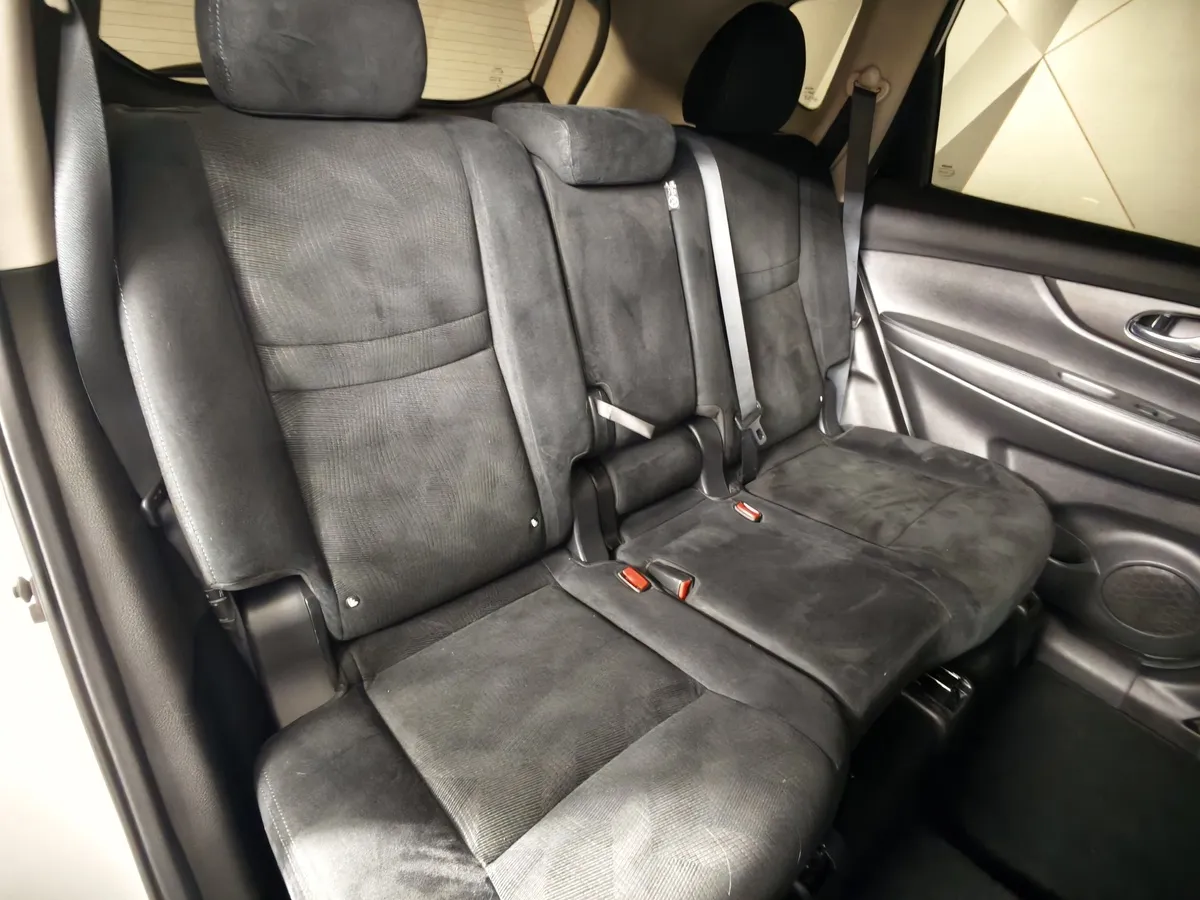 Nissan X-Trail 2.0 CVT AWD (144 л.с.) Белый в АВИЛОН. Слайд №17