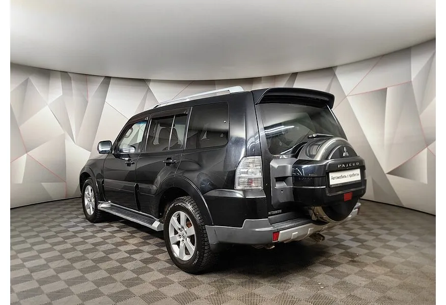Mitsubishi Pajero 3.2 DI-D AT (170 л.с.) Черный в АВИЛОН. Слайд №4