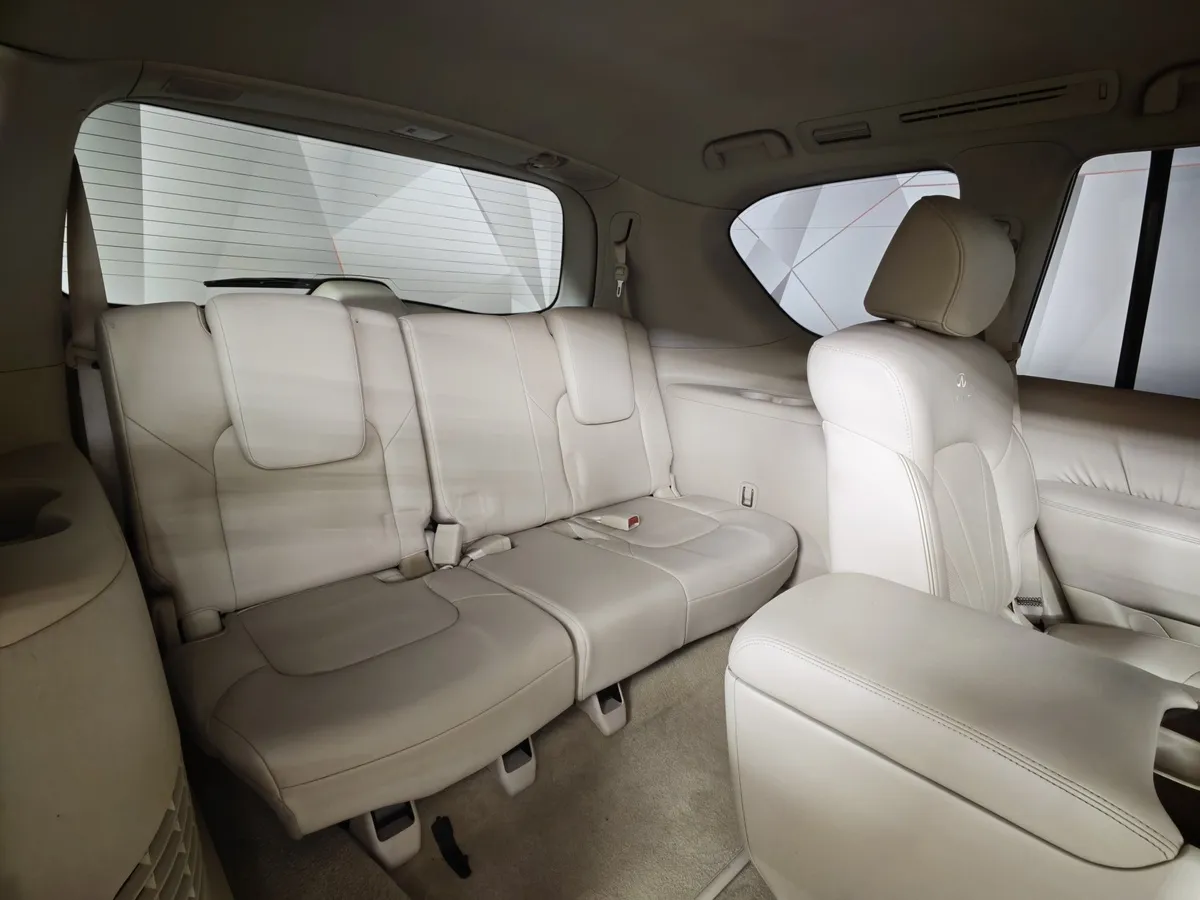 Infiniti QX-Series QX56 AT (405 л.с.) Черный в АВИЛОН. Слайд №24