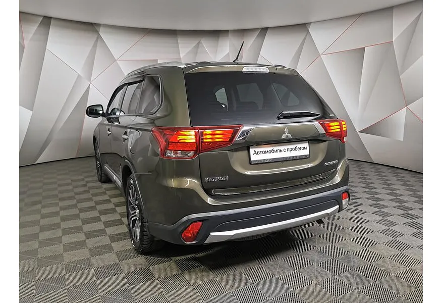 Mitsubishi Outlander 2.4 CVT 4WD (167 л.с.) Коричневый в АВИЛОН. Слайд №4