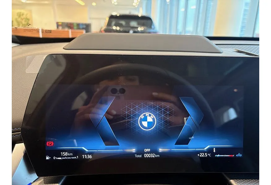 BMW X1 xDrive25 Li (204 л.с.) Черный в АВИЛОН. Слайд №14