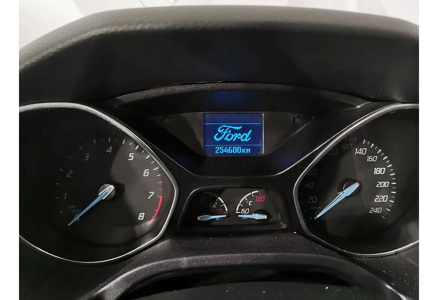 Ford Focus 1.6 MT (105 л.с.) Trend Серебристый в АВИЛОН. Слайд №18