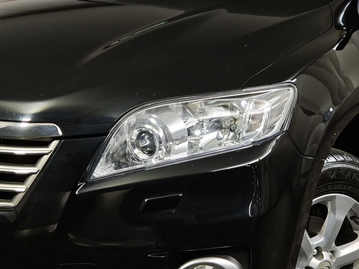 Toyota RAV4 2.0i CVT AWD (171 л.с.) Fashion Plus Черный в АВИЛОН. Слайд №10
