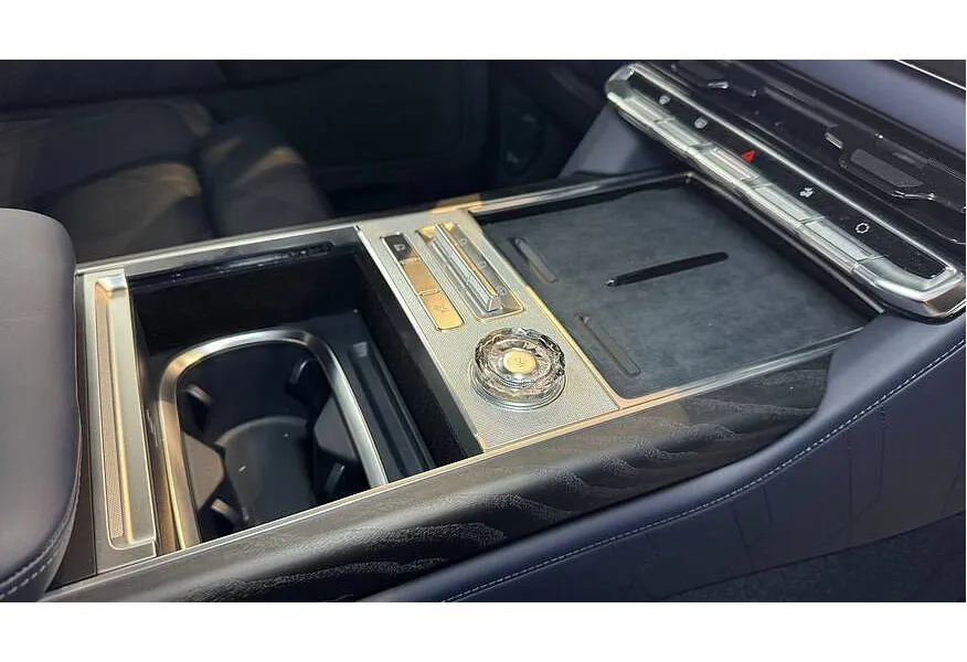 Zeekr 9X 2.0h AT 4WD (1177 л.с.) Ultra Черный в АВИЛОН. Слайд №18