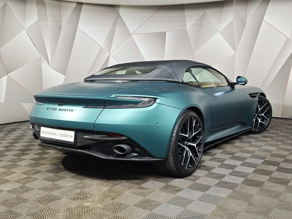 Aston Martin DB12 Volante 5.2 V12 AT (600 л.с.) Зеленый в АВИЛОН. Слайд №2