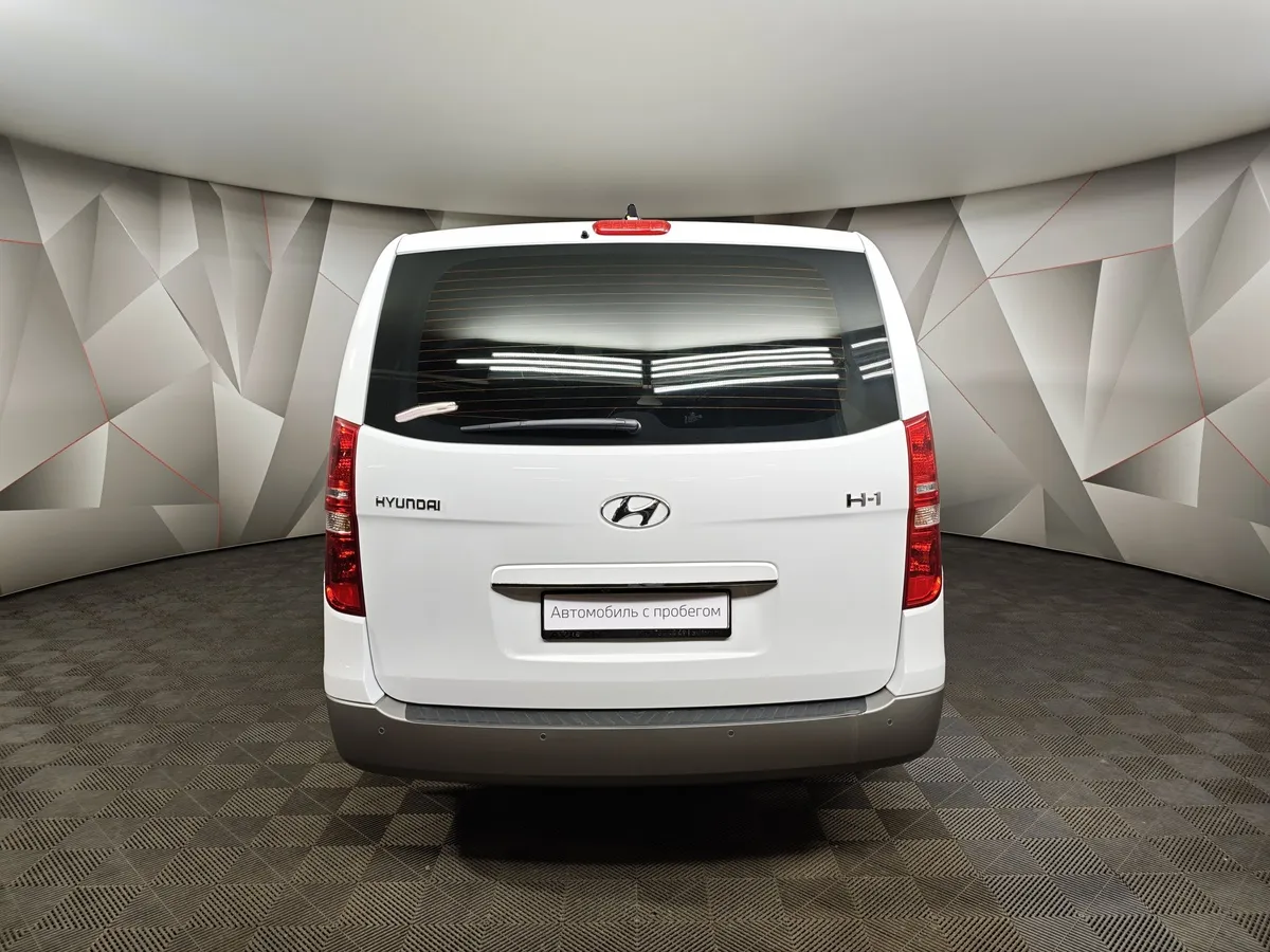 Hyundai H-1 2.5 CRDi - 5AT (170 л.с.) Business Белый в АВИЛОН. Слайд №8
