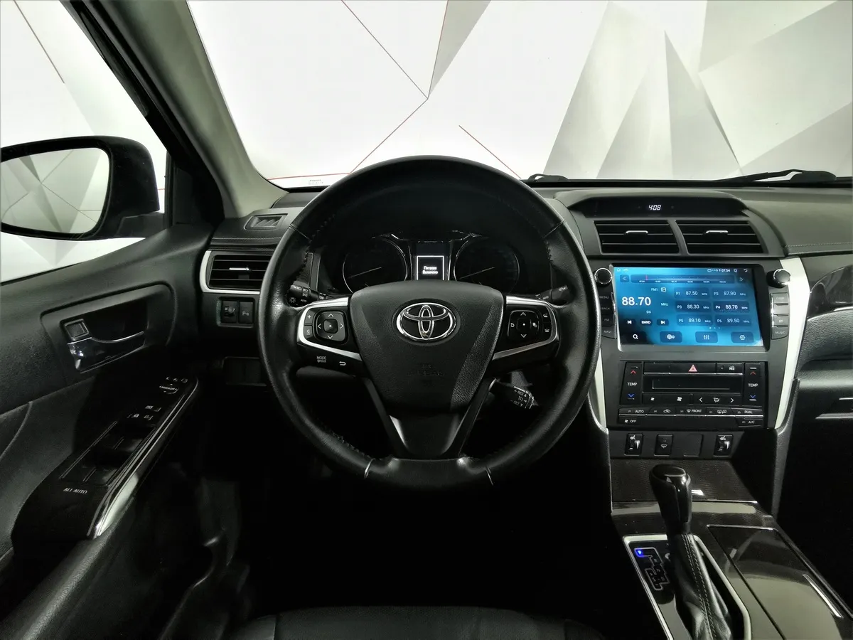 Toyota Camry 2.0 AT (148 л.с.) Черный в АВИЛОН. Слайд №19