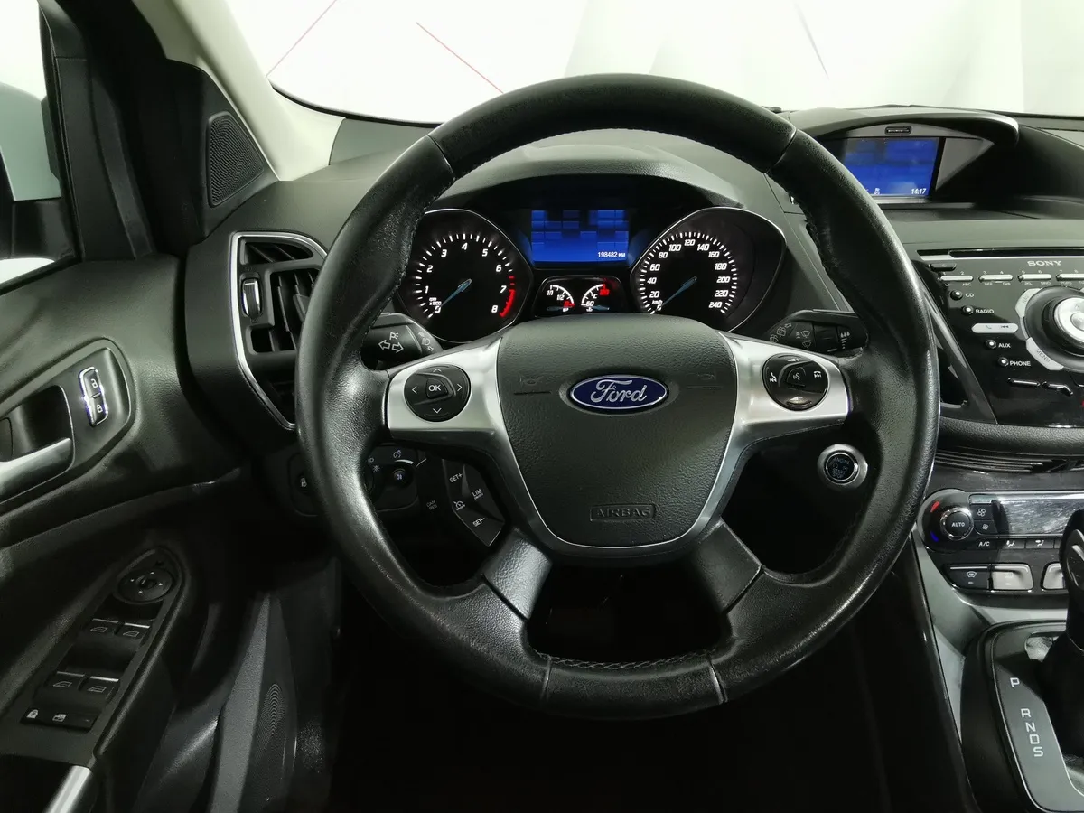 Ford Kuga 1.6 EcoBoost AT AWD (150 л.с.) Titanium Белый в АВИЛОН. Слайд №19