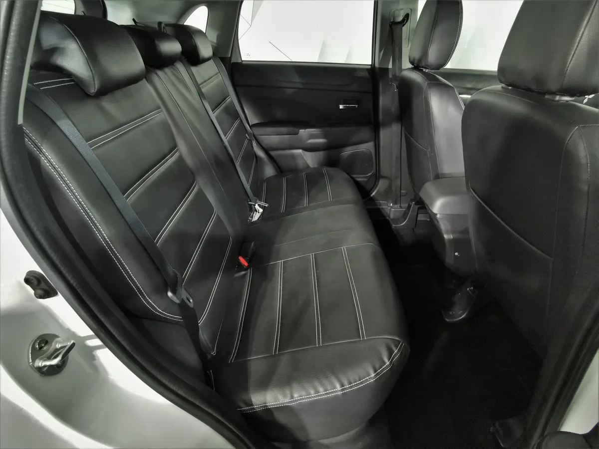 Mitsubishi ASX 1.6 MT 2WD (117 л.с.) Белый в АВИЛОН. Слайд №14