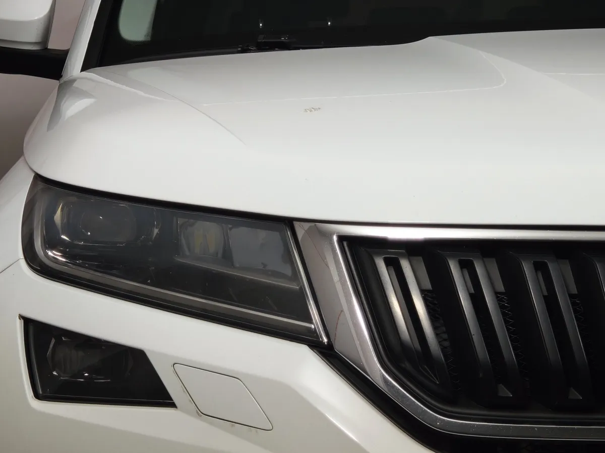 Skoda Kodiaq 2.0 TSI DSG 4X4 (180 л.с.) Белый в АВИЛОН. Слайд №10