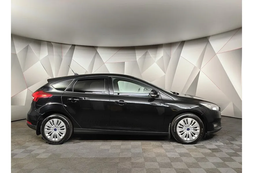 Ford Focus 1.6 Ti-VCT PowerShift (125 л.с.) SPECIAL EDITION Черный в АВИЛОН. Слайд №6