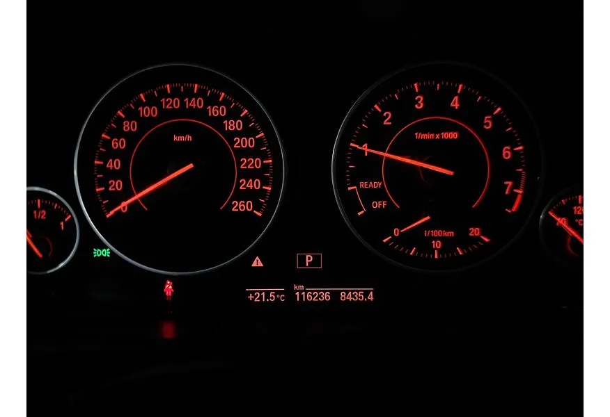 BMW 3 серия 320i xDrive AT (184 л.с.) M Sport Белый в АВИЛОН. Слайд №14