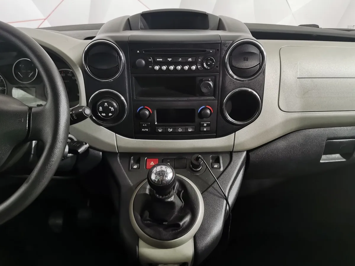 Peugeot Partner 1.6 HDi MT (90 л.с.) Коричневый в АВИЛОН. Слайд №14