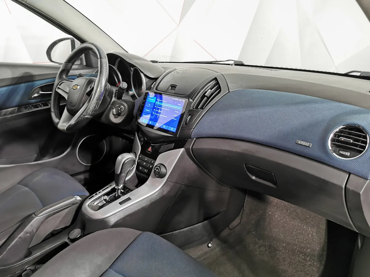 Chevrolet Cruze 1.8 AT (141 л.с.) Белый в АВИЛОН. Слайд №12