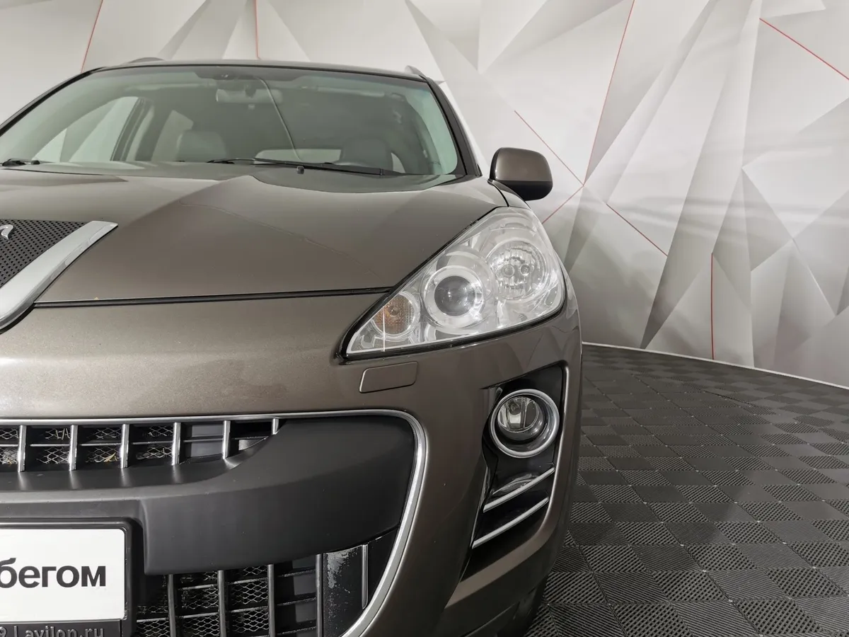 Peugeot 4007 2.4 CVT 4x4 (170 л.с.) Коричневый в АВИЛОН. Слайд №10