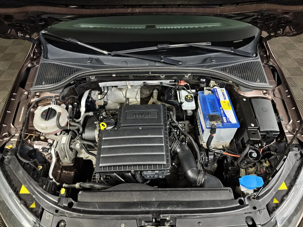 Skoda Octavia 1.6 MPI AT (110 л.с.) Коричневый в АВИЛОН. Слайд №11