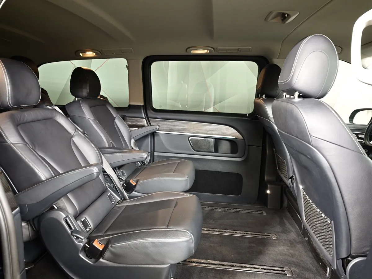 Mercedes-Benz V-Класс V 250 d 9G-Tronic L2 4MATIC (190 л.с.) AMG Line Синий в АВИЛОН. Слайд №16