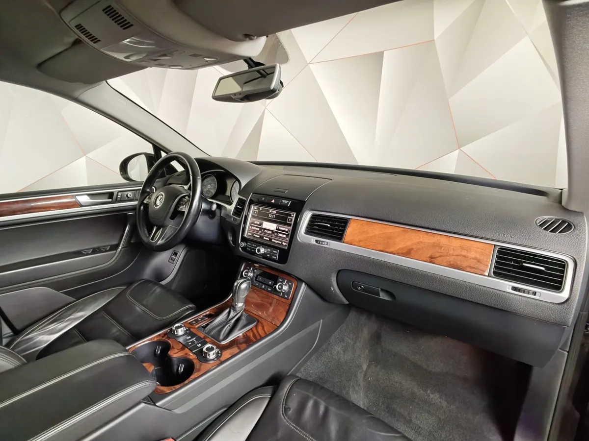 Volkswagen Touareg 3.6 FSI AT (280 л.с.) base Черный в АВИЛОН. Слайд №12