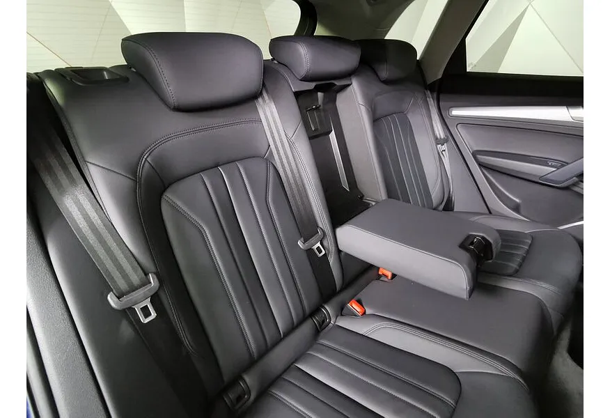 Audi Q5 2.0 TFSI S tronic quattro (249 л.с.) Синий в АВИЛОН. Слайд №17