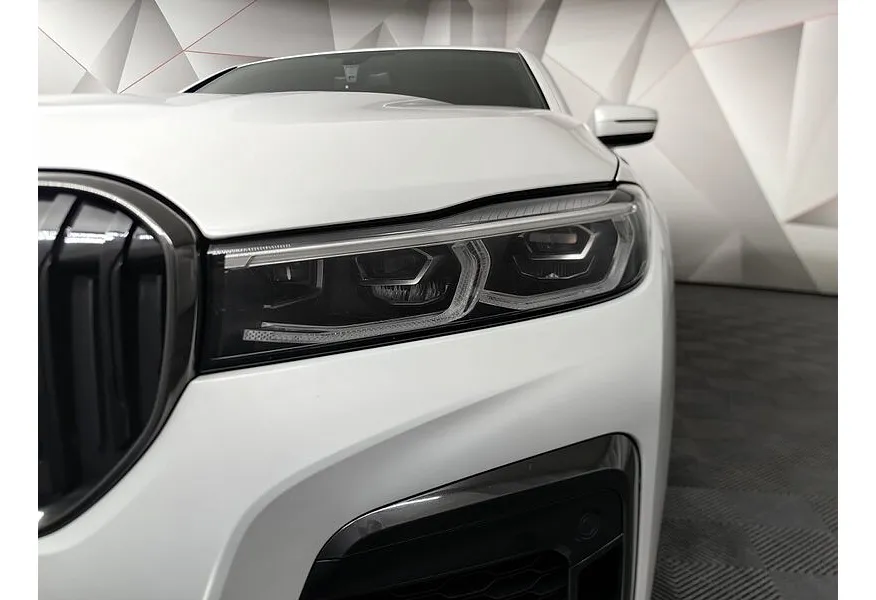 BMW 7 серия 730i Steptronic (249 л.с.) Base Локальная сборка Белый в АВИЛОН. Слайд №8