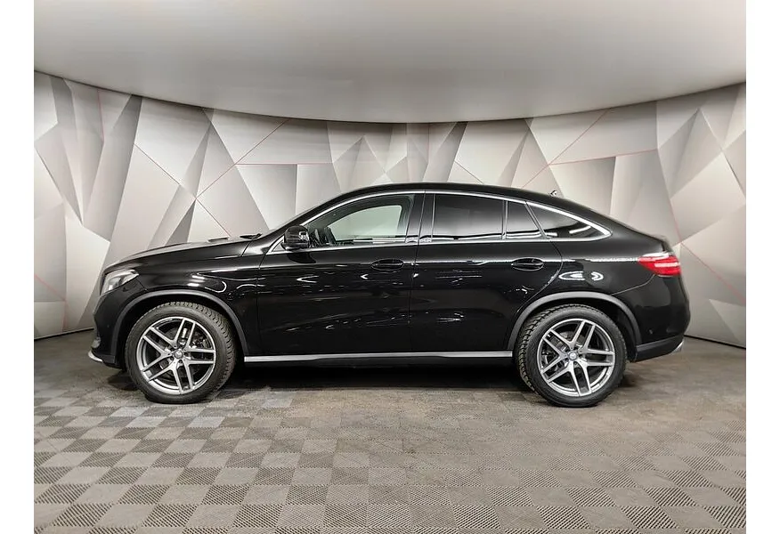 Mercedes-Benz GLE Купе 400 4MATIC 9G-TRONIC (333 л.с.) Особая серия Черный в АВИЛОН. Слайд №5
